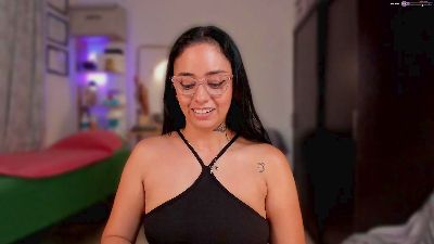 alejaevans live cam on Cam4