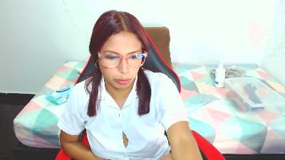 alejaharker live cam on Cam4