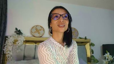 alejandracherry live cam on Cam4