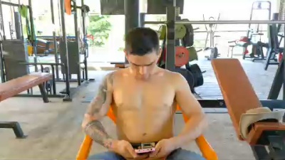 alejandro_marin live cam on Cam4