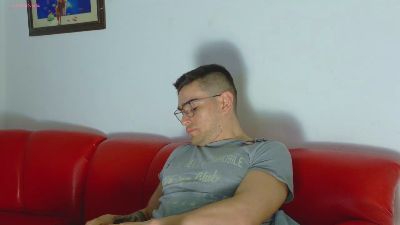 alejandro_marin live cam on Cam4