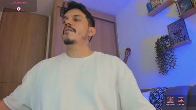 alejandro_stark live cam on Cam4