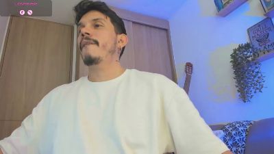 alejandro_stark live cam on Cam4