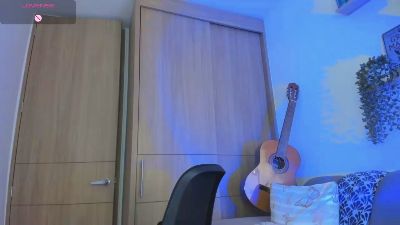 alejandro_stark live cam on Cam4
