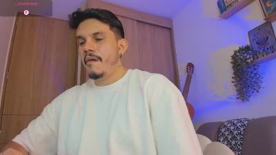 alejandro_stark live cam on Cam4