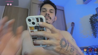 alejandro_stark live cam on Cam4