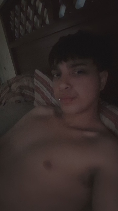 alejandro_tn live cam on Cam4