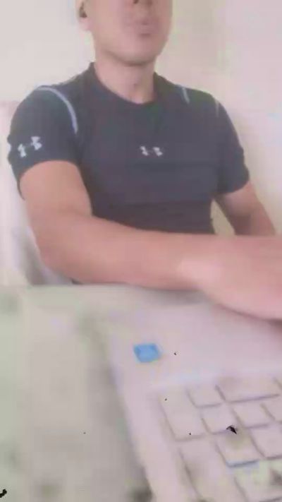 alejcamo live cam on Cam4
