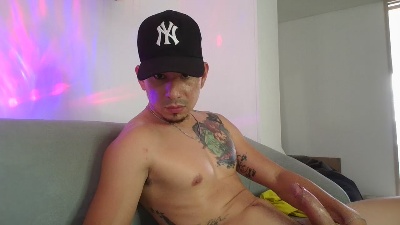 alejo1295_ live cam on Cam4