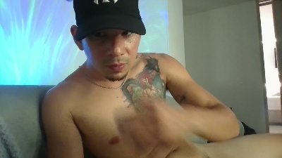 alejo1295_ live cam on Cam4