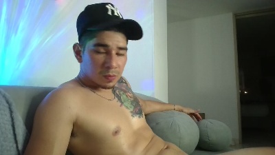 alejo1295_ live cam on Cam4