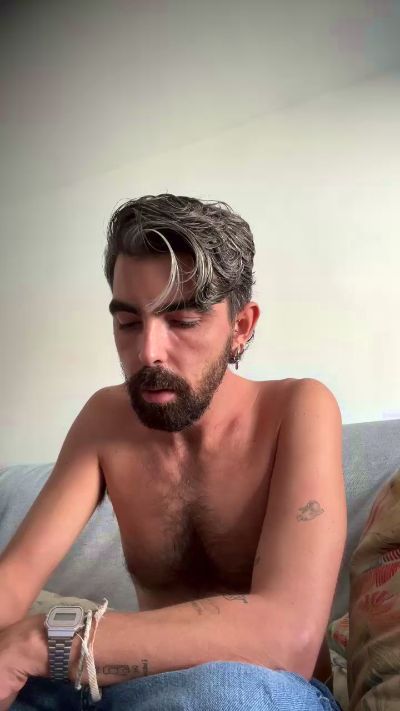 alejo6992 live cam on Cam4