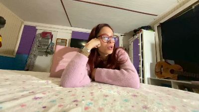 aleksandrachile live cam on Cam4