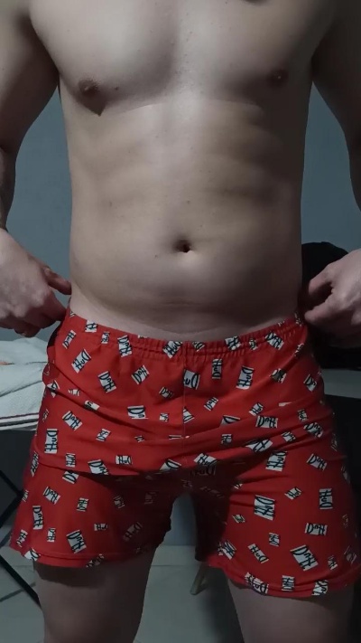 alerrandroo1 live cam on Cam4
