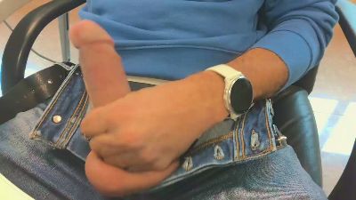 alessandroman live cam on Cam4