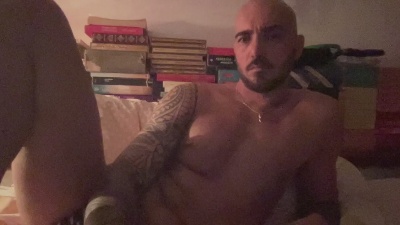 alessandromori9 live cam on Cam4