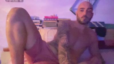 alessandromori9 live cam on Cam4