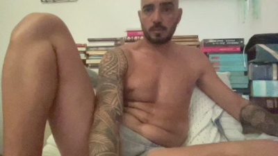 alessandromori9 live cam on Cam4