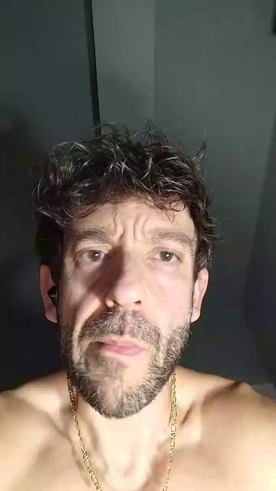 alessandrospain live cam on Cam4