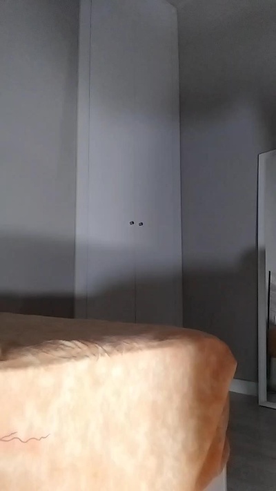 alessandrospain live cam on Cam4