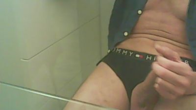 Profile and Statistics for alessio4307777 on Cam4