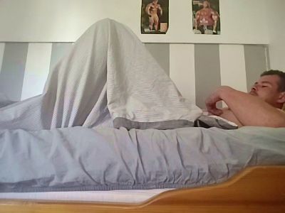 alex18079 live cam on Cam4