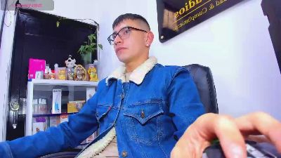alex_gomez live cam on Cam4
