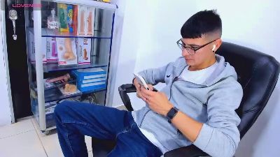 alex_gomez live cam on Cam4