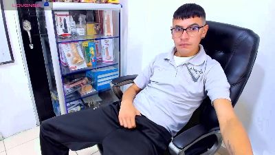 alex_gomez live cam on Cam4