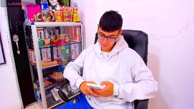 alex_gomez live cam on Cam4