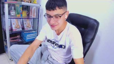 alex_gomez live cam on Cam4