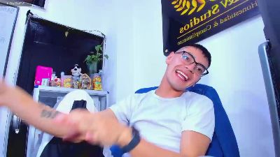 alex_gomez live cam on Cam4