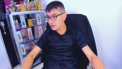 alex_gomez live cam on Cam4