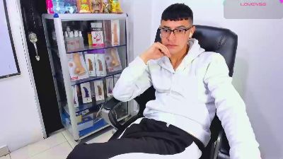 alex_gomez live cam on Cam4