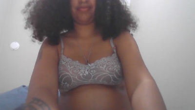 alexa_hil live cam on Cam4