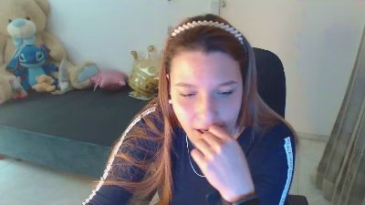 alexa_jiut live cam on Cam4