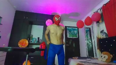 alexander_cr1 live cam on Cam4