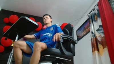 alexander_cr1 live cam on Cam4