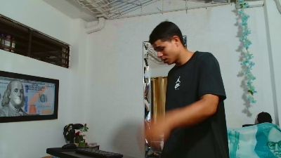 alexander_cr1 live cam on Cam4