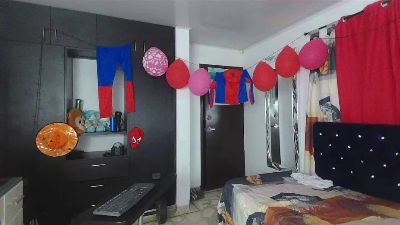 alexander_cr1 live cam on Cam4