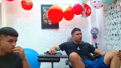 alexander_cr1 live cam on Cam4