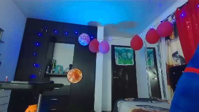 alexander_cr1 live cam on Cam4
