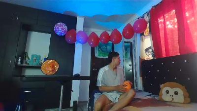 alexander_cr1 live cam on Cam4