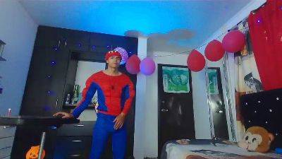 alexander_cr1 live cam on Cam4