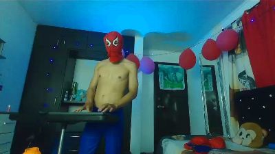 alexander_cr1 live cam on Cam4