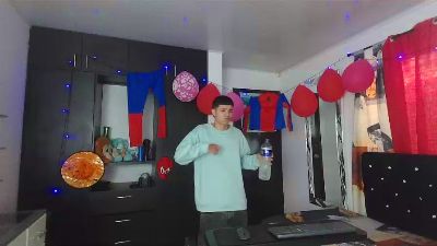 alexander_cr1 live cam on Cam4