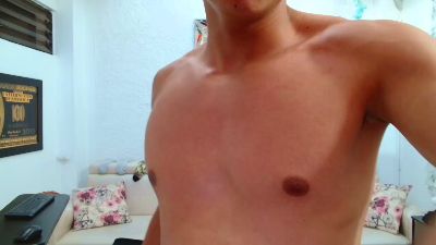alexander_cr1 live cam on Cam4