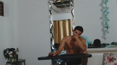 alexander_cr1 live cam on Cam4