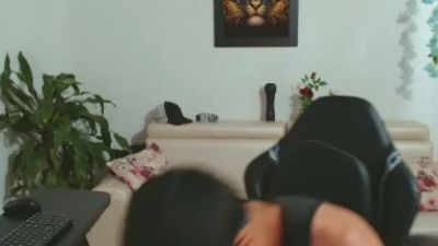 alexander_cr1 live cam on Cam4