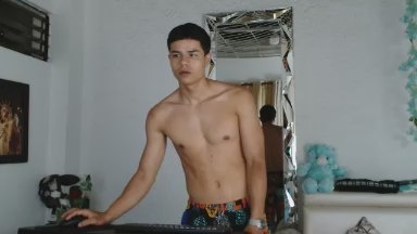 alexander_cr1 live cam on Cam4